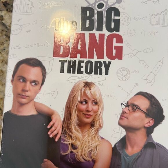Big bang theory complete first and second season NEW - Picture 2 of 5